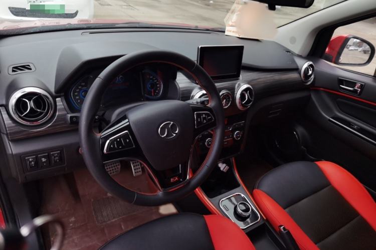 Used BAIC New Energy EX 2018 EX360 Trendy Edition Interior 2