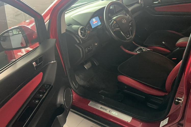 Used BAIC New Energy EX 2018 EX360 Trendy Edition Interior 2