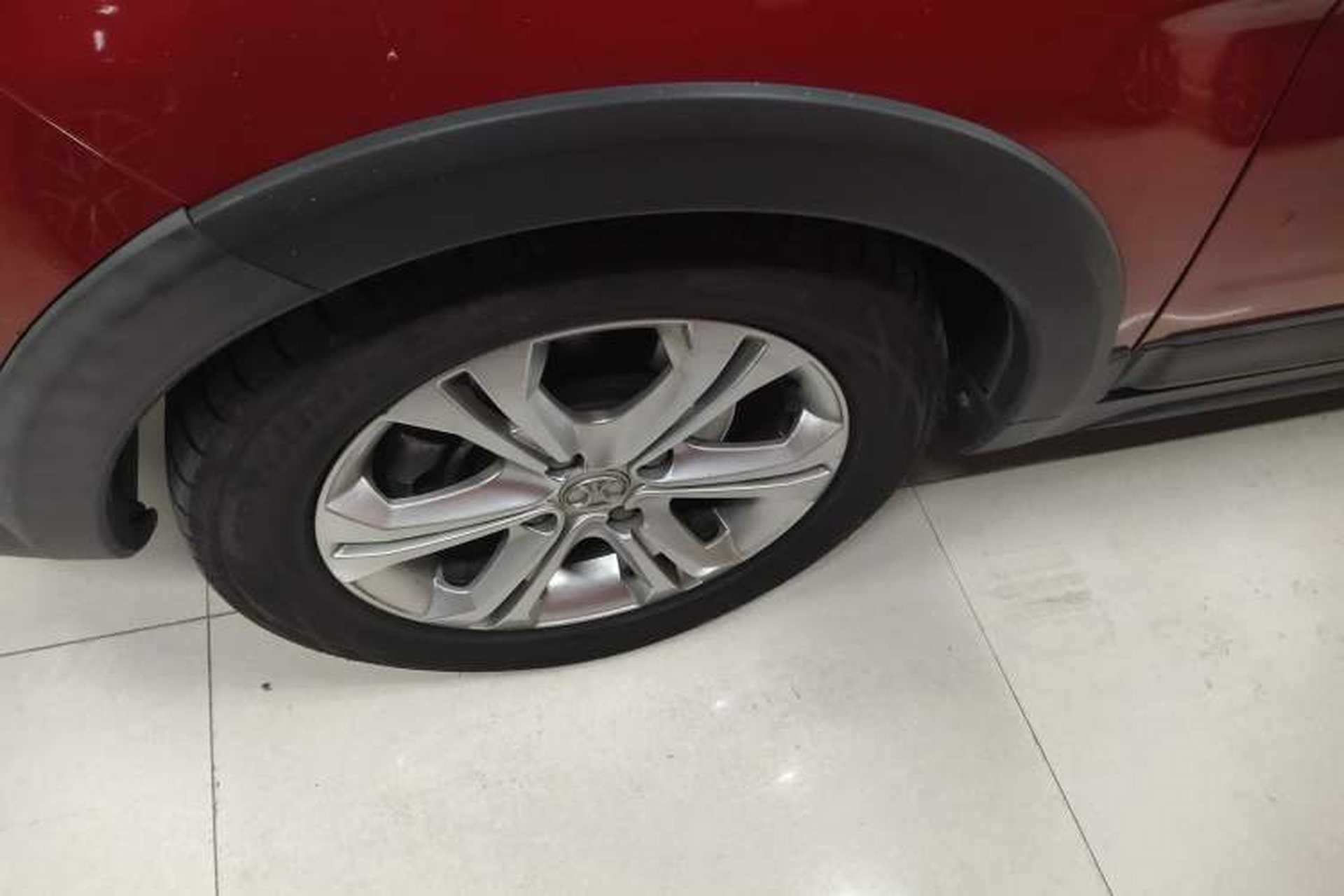 Used BAIC New Energy EX 2018 EX360 New Style Edition Left Front Wheel Hub