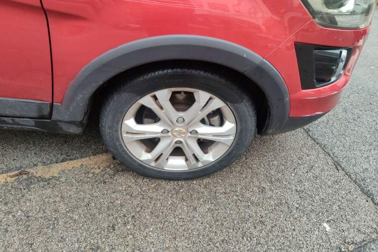 Used BAIC New Energy EX 2018 EX360 New Style Edition Right Front Wheel Hub