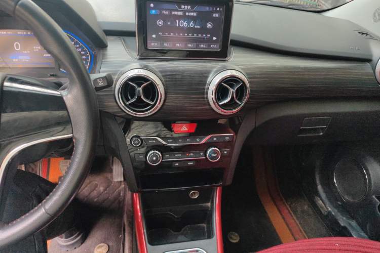 Used BAIC New Energy EX 2018 EX360 New Style Edition Audio And AC Panel