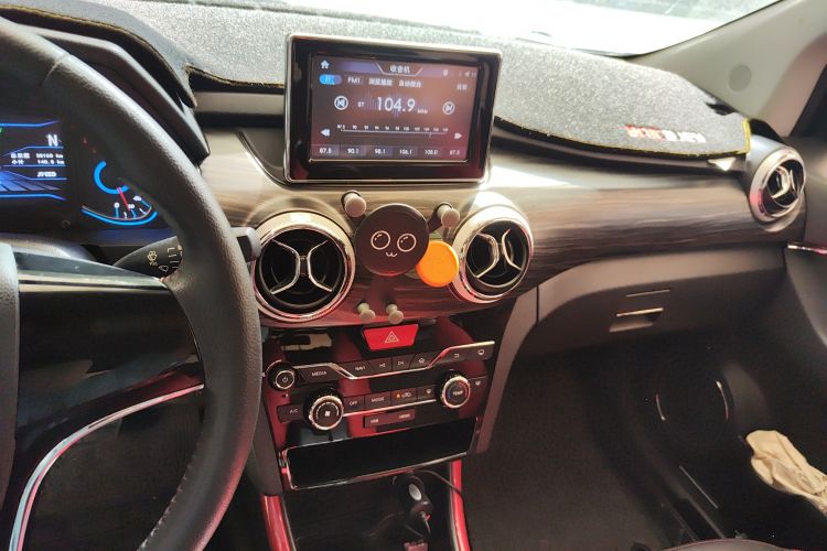 Used BAIC New Energy EX 2018 EX360 New Style Edition Audio And AC Panel
