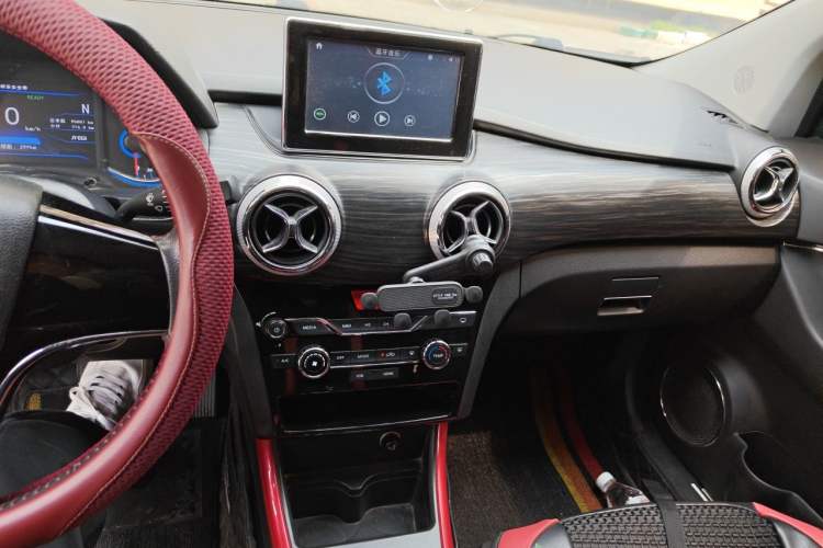 Used BAIC New Energy EX 2018 EX360 New Style Edition Audio And AC Panel