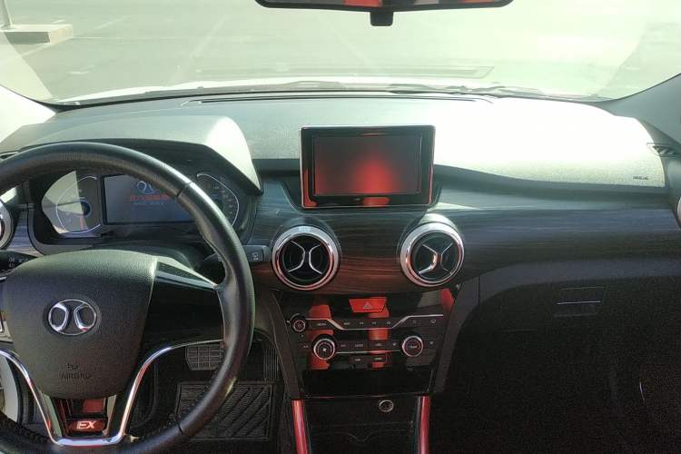 Used BAIC New Energy EX 2018 EX360 New Style Edition Audio And AC Panel