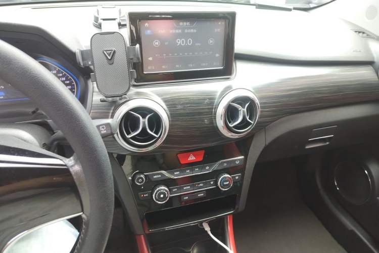 Used BAIC New Energy EX 2018 EX360 New Style Edition Audio And AC Panel
