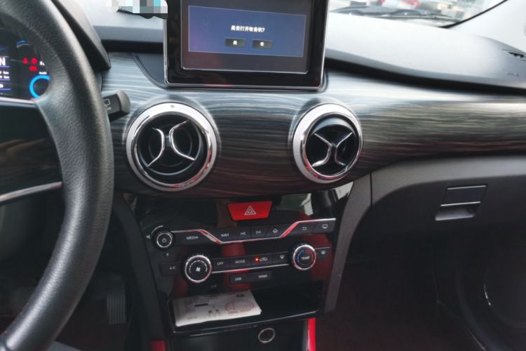 Used BAIC New Energy EX 2018 EX360 New Style Edition Audio And AC Panel