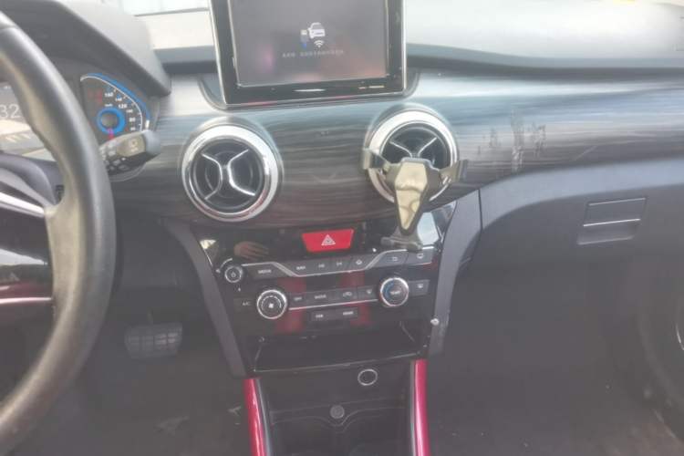 Used BAIC New Energy EX 2018 EX360 New Style Edition Audio And AC Panel