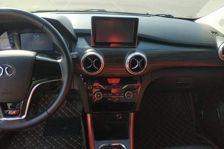 Used BAIC New Energy EX 2018 EX360 New Style Edition Audio And AC Panel