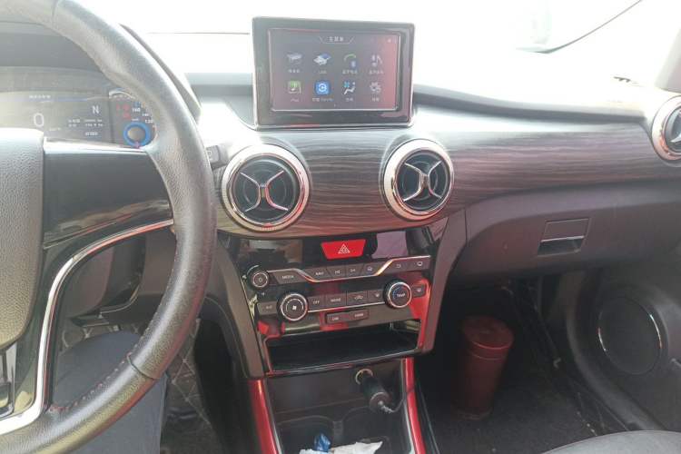 Used BAIC New Energy EX 2018 EX360 New Style Edition Audio And AC Panel