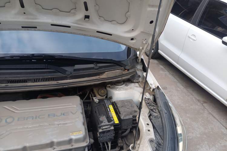 Used BAIC New Energy EX 2018 EX360 New Style Edition Engine Bay Left