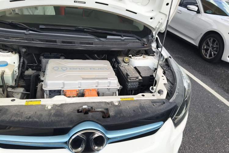 Used BAIC New Energy EX 2018 EX360 New Air Edition Engine Bay Left