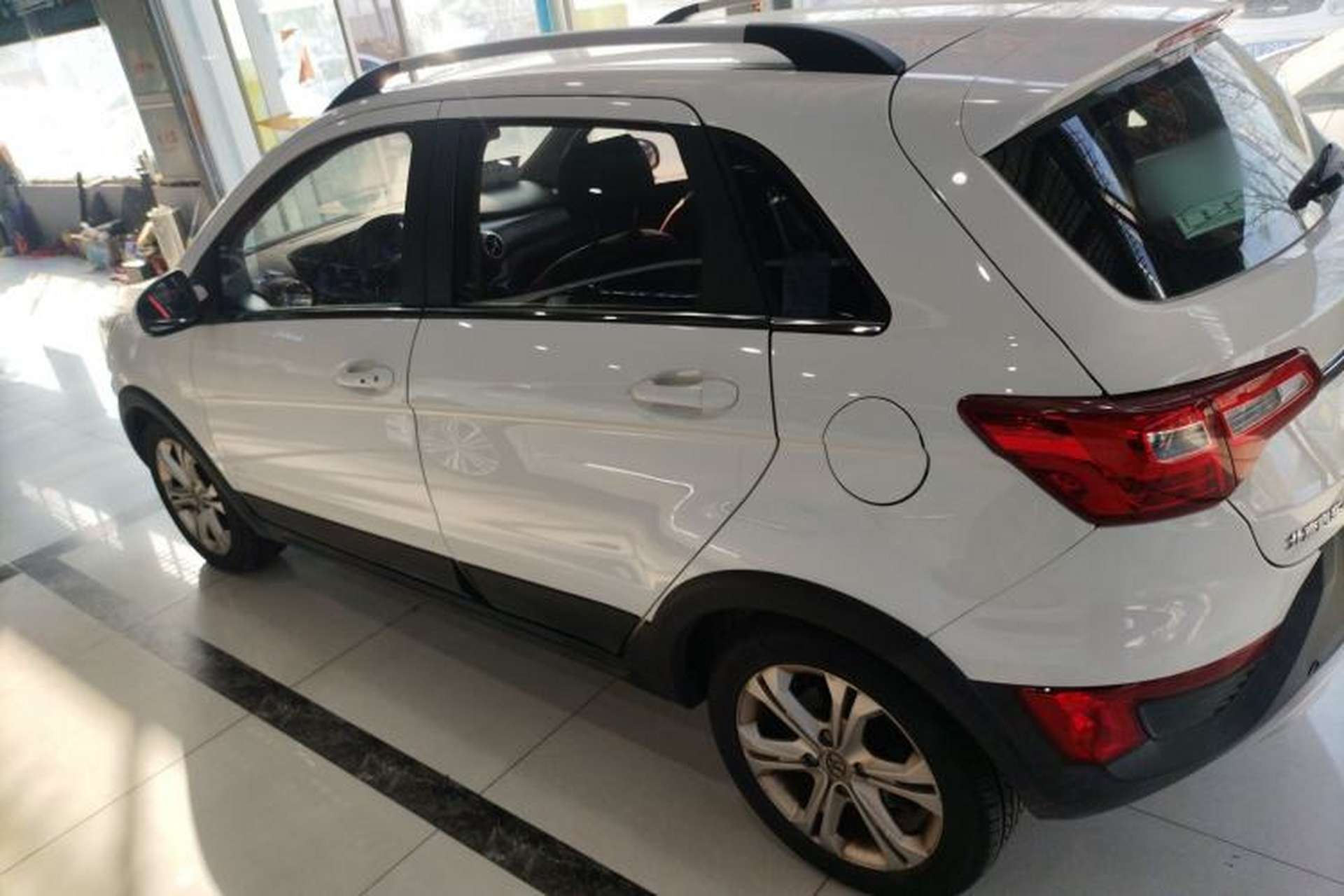 Used BAIC New Energy EX 2018 EX360 New Style Edition Exterior 3