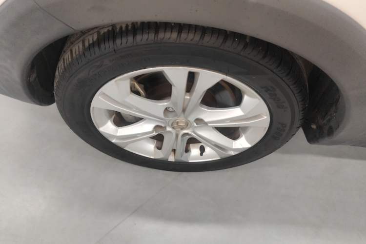 Used BAIC New Energy EX 2018 EX360 New Style Edition Exterior 4