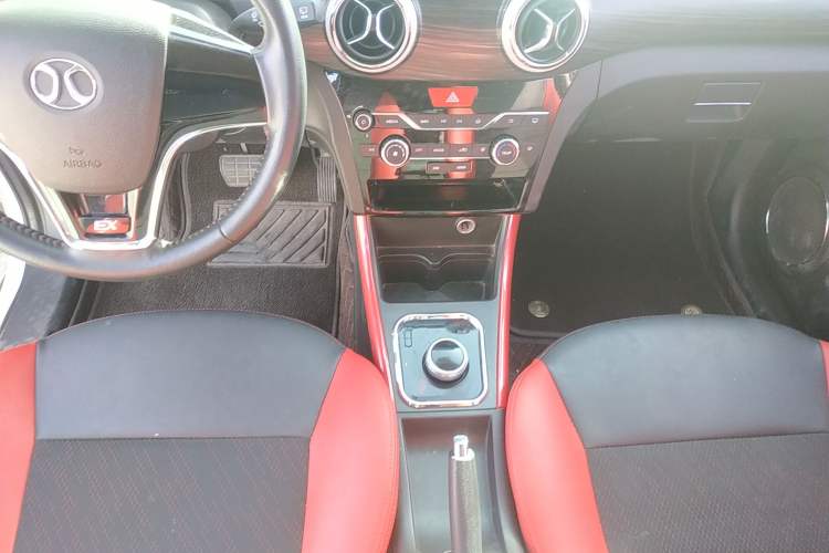 Used BAIC New Energy EX 2018 EX360 New Style Edition Gear Lever