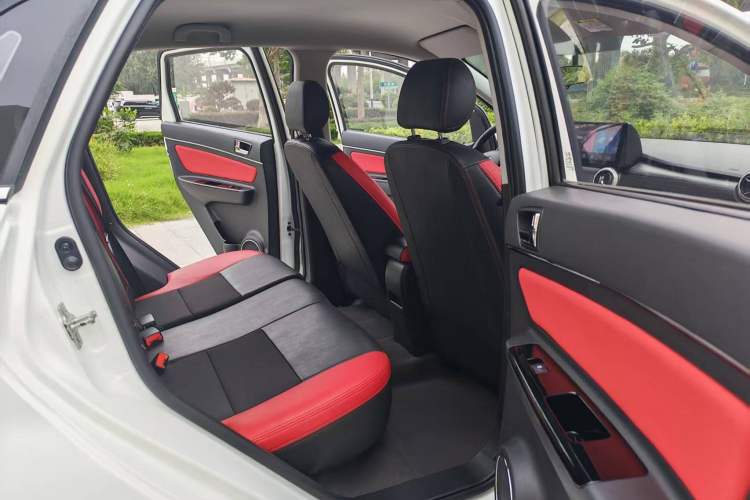 Used BAIC New Energy EX 2018 EX360 New Style Edition Interior 4