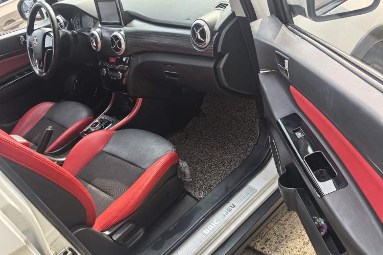 Used BAIC New Energy EX 2018 EX360 New Style Edition Interior 7