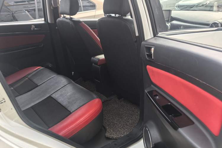 Used BAIC New Energy EX 2018 EX360 New Style Edition Interior 8