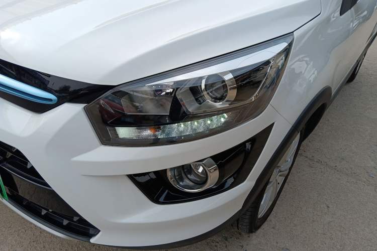 Used BAIC New Energy EX 2018 EX360 New Style Edition Left Front Headlight