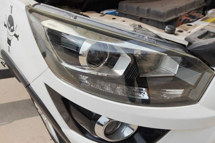 Used BAIC New Energy EX 2018 EX360 New Style Edition Right Front Headlight