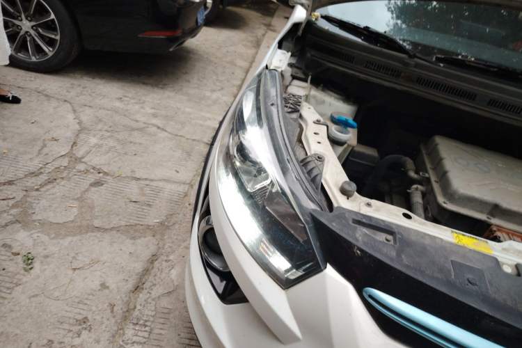 Used BAIC New Energy EX 2018 EX360 Trendy Edition Right Front Headlight