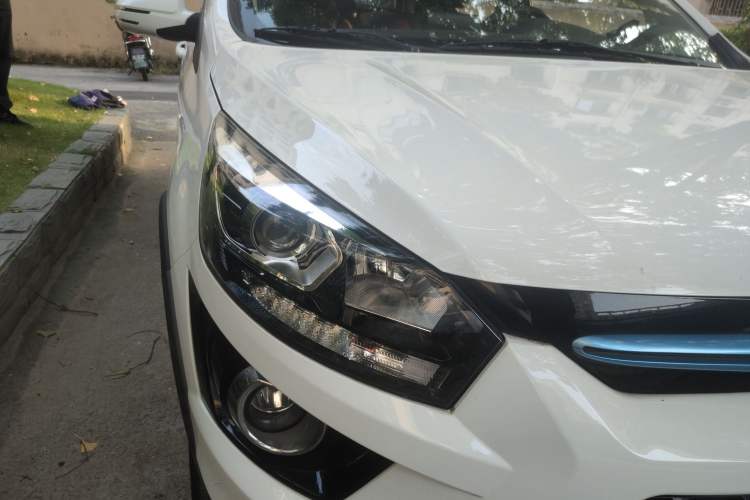 Used BAIC New Energy EX 2018 EX360 New Style Edition Right Front Headlight