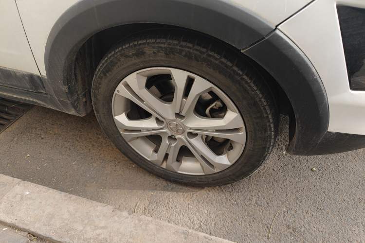 Used BAIC New Energy EX 2018 EX360 New Style Edition Right Front Wheel Hub
