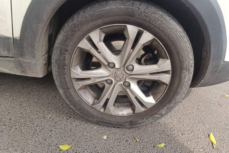 Used BAIC New Energy EX 2018 EX360 New Style Edition Right Front Wheel Hub