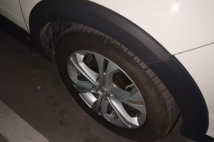 Used BAIC New Energy EX 2018 EX360 New Style Edition Right Front Wheel Hub