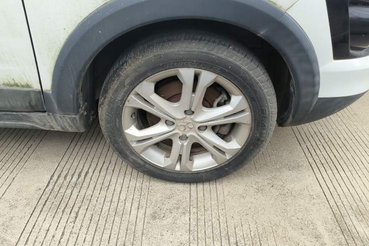 Used BAIC New Energy EX 2018 EX360 New Style Edition Right Front Wheel Hub
