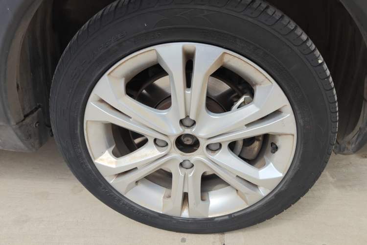 Used BAIC New Energy EX 2018 EX360 New Style Edition Right Front Wheel Hub