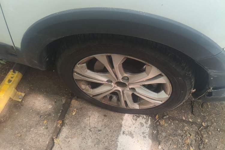 Used BAIC New Energy EX 2018 EX360 New Style Edition Right Front Wheel Hub