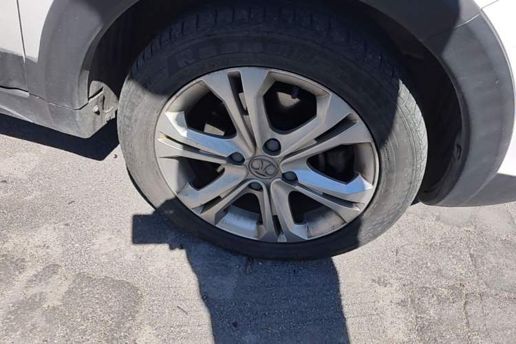 Used BAIC New Energy EX 2018 EX360 New Style Edition Right Front Wheel Hub