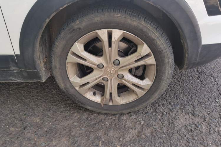 Used BAIC New Energy EX 2018 EX360 New Style Edition Right Front Wheel Hub