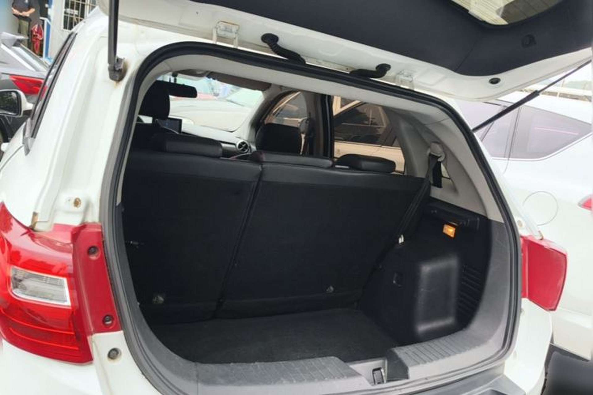 Used BAIC New Energy EX 2018 EX360 New Air Edition Trunk