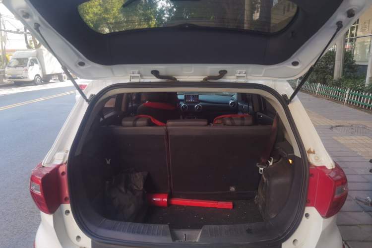 Used BAIC New Energy EX 2018 EX360 New Style Edition Trunk