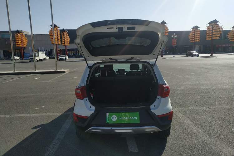 Used BAIC New Energy EX 2018 EX360 New Style Edition Trunk