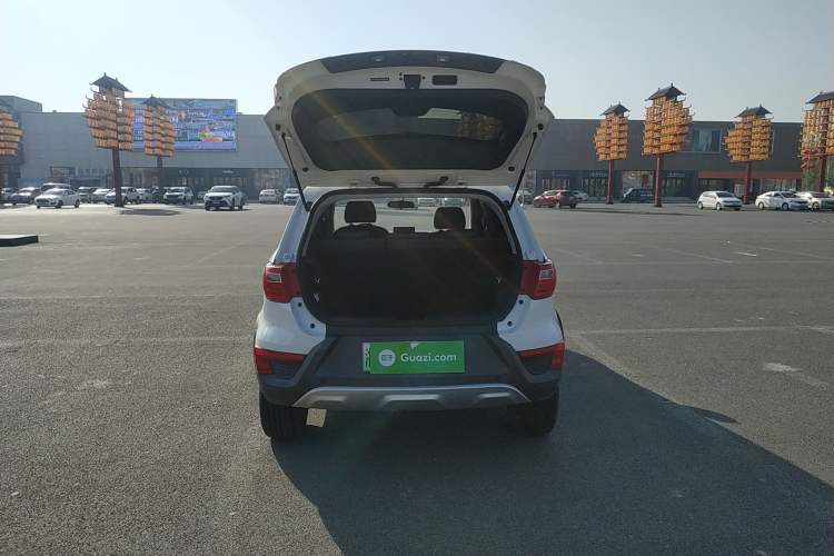 Used BAIC New Energy EX 2018 EX360 New Style Edition Trunk