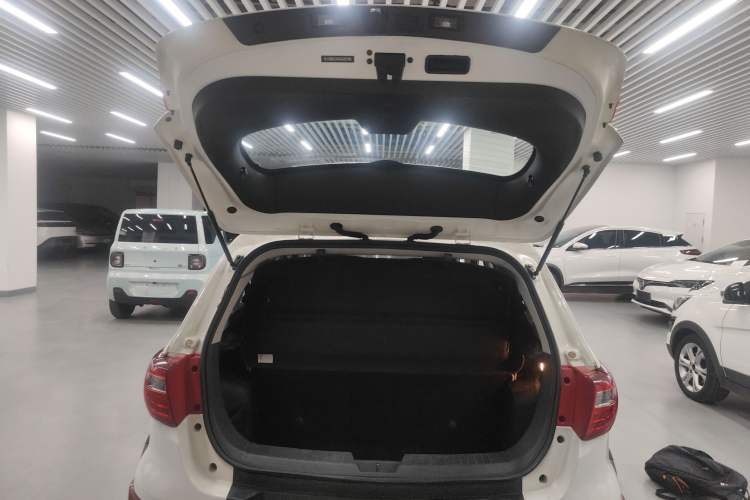 Used BAIC New Energy EX 2018 EX360 New Style Edition Trunk