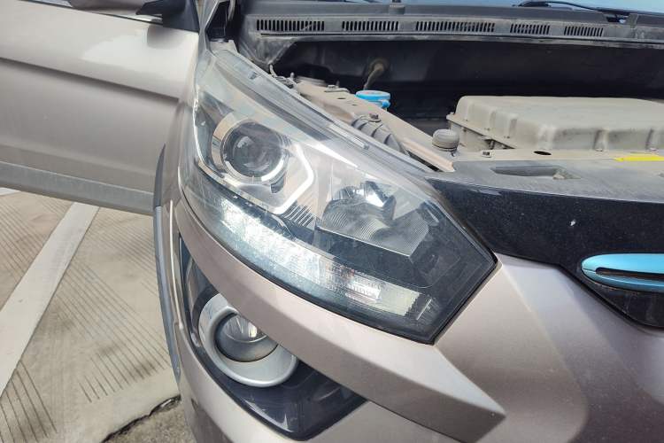Used BAIC New Energy EX 2018 EX360 New Style Edition Right Front Headlight