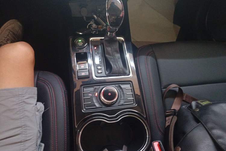 Used BAIC Off-Road BJ20 2016 1.5T CVT Luxury Model Gear Lever
