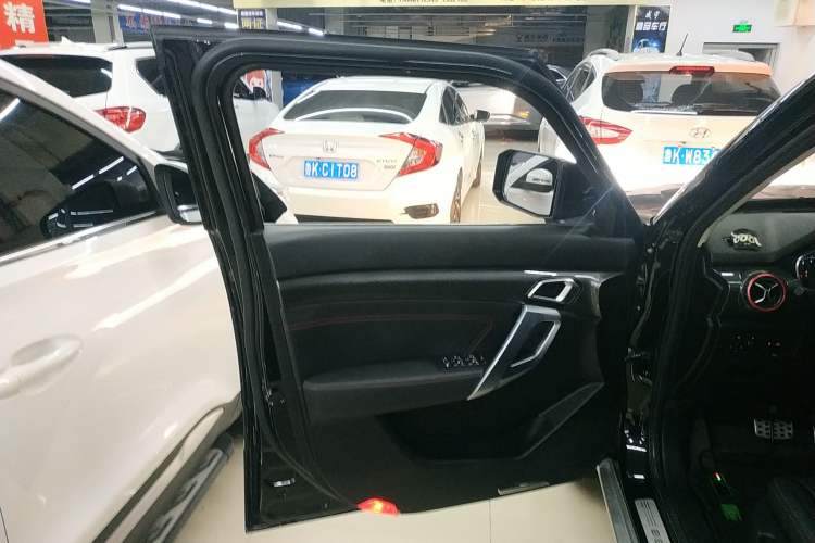 Used BAIC Off-Road BJ20 2018 1.5T CVT Luxury Model Left Front Door Interior