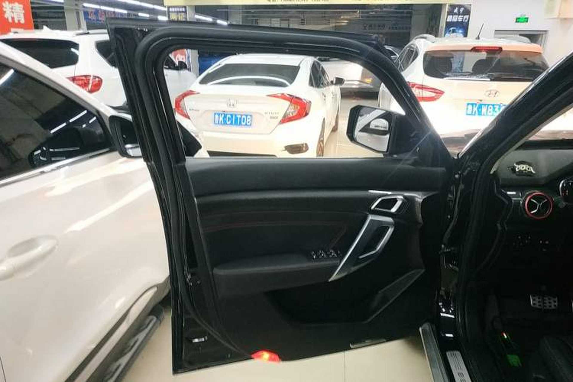 Used BAIC Off-Road BJ20 2018 1.5T CVT Luxury Model Left Front Door Interior