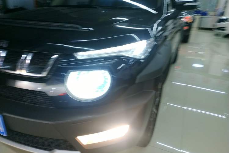 Used BAIC Off-Road BJ20 2018 1.5T CVT Luxury Model Left Front Headlight