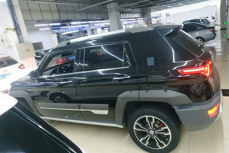 Used BAIC Off-Road BJ20 2018 1.5T CVT Luxury Model Left Side