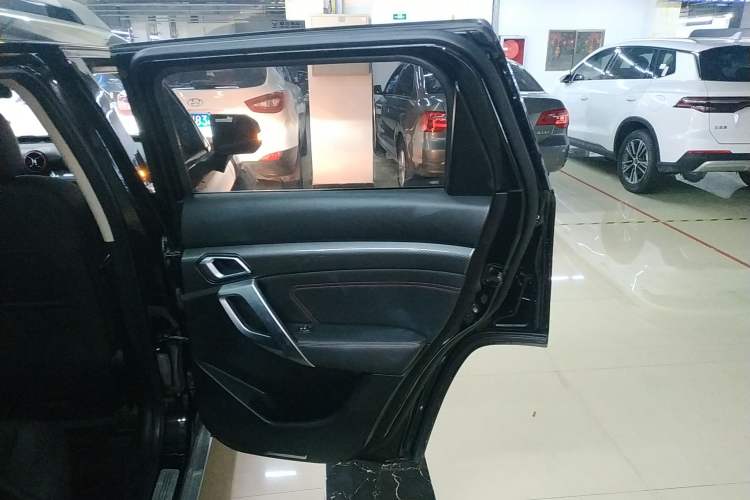 Used BAIC Off-Road BJ20 2018 1.5T CVT Luxury Model Right Rear Door Interior