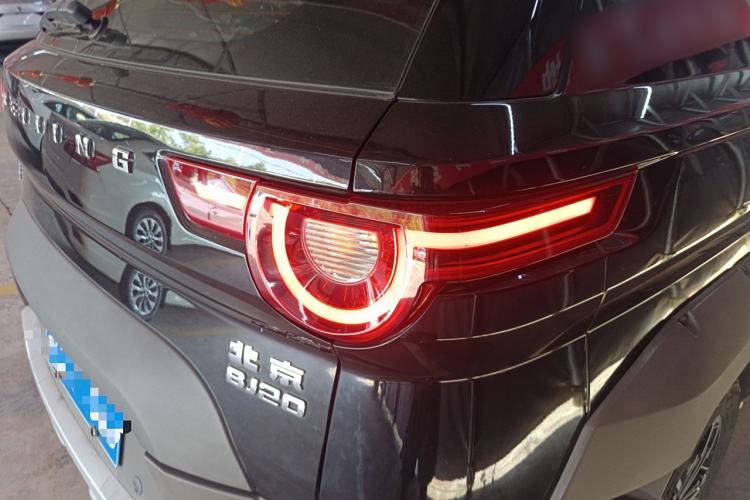 Used BAIC Off-Road BJ20 2016 1.5T CVT Luxury Model Right Rear Taillight