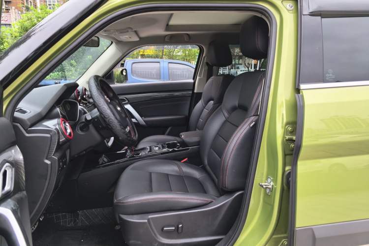 Used BAIC Off-Road BJ20 2018 1.5T CVT Luxury Model Left Front Seat