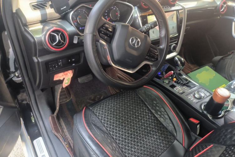Used BAIC Off-Road BJ20 2016 1.5T CVT Luxury Model Center Console