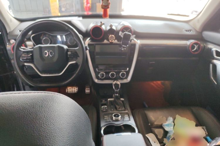 Used BAIC Off-Road BJ20 2016 1.5T CVT Prestige Edition Center Console