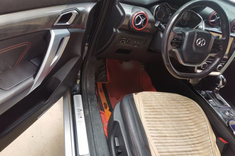 Used BAIC Off-Road BJ20 2016 1.5T CVT Prestige Edition Driver Seat